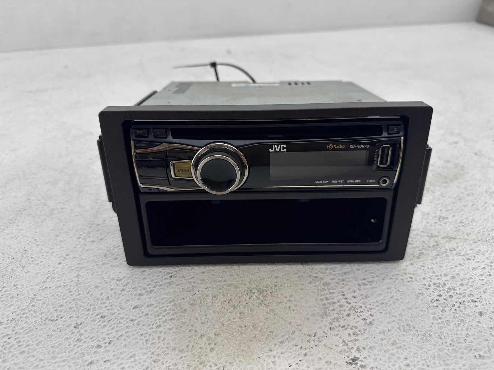 2000-2005 Saturn S-Series Am Fm Radio Cd Compact Disc Player Stereo Oem