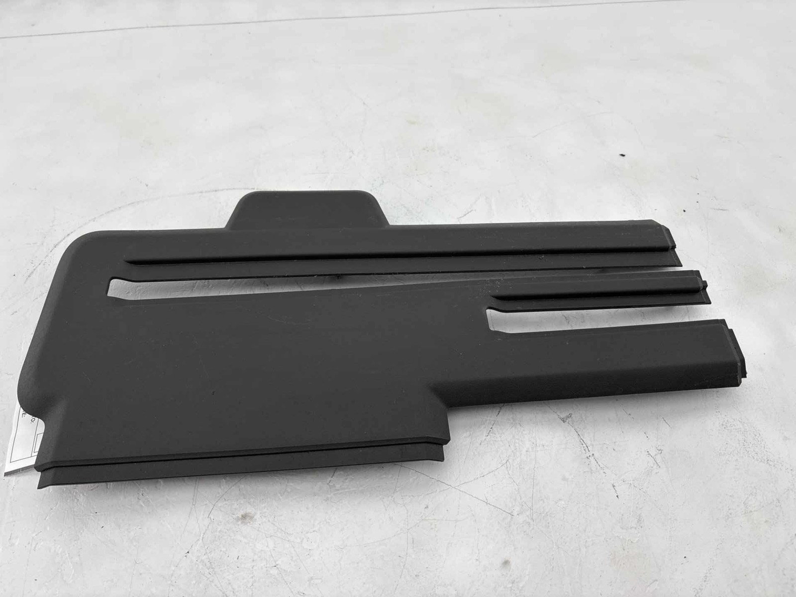 07-17 Gmc Acadia Cover Rear Seat Track Rear Inboard Oem