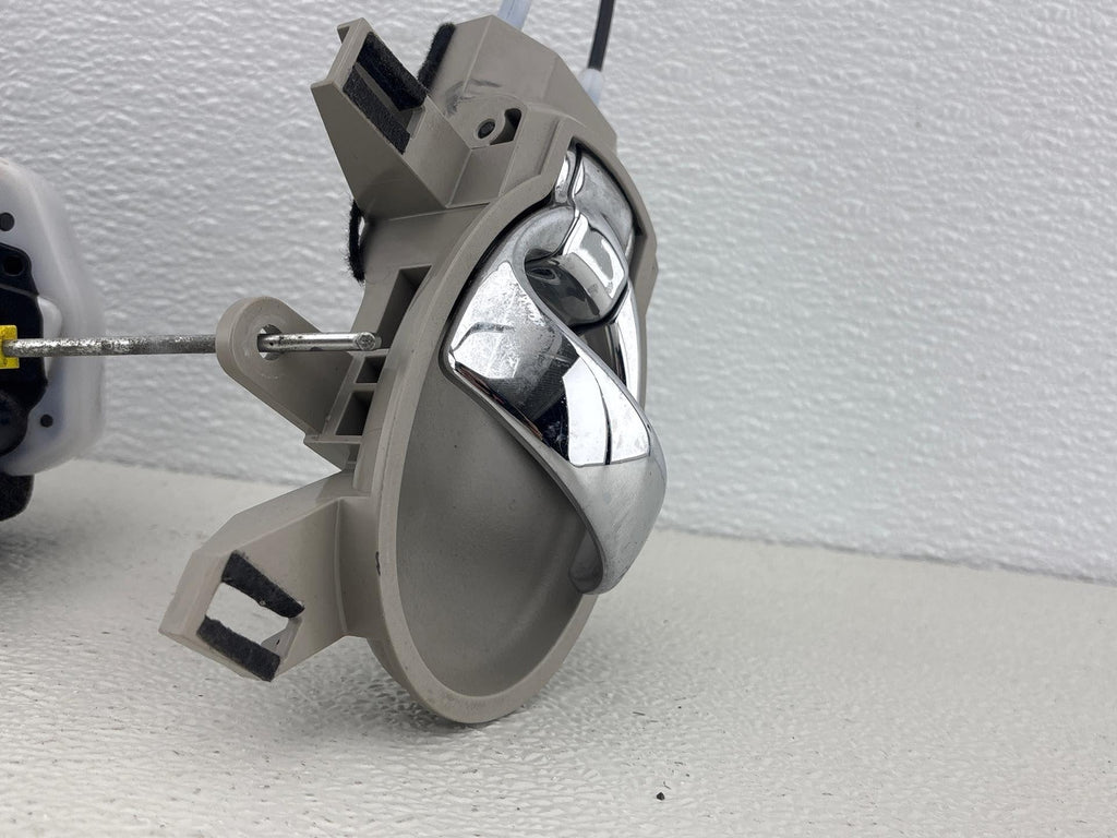 14-17 Nissan Versa Front Left Door Latch Lock Actuator & Interior Handle