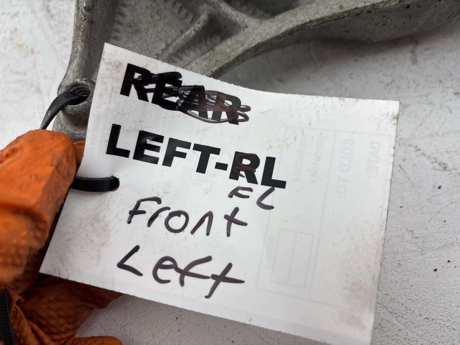 09-12 Audi A4 Front Left Upper Strut Mount Bracket Oem 8R0412383