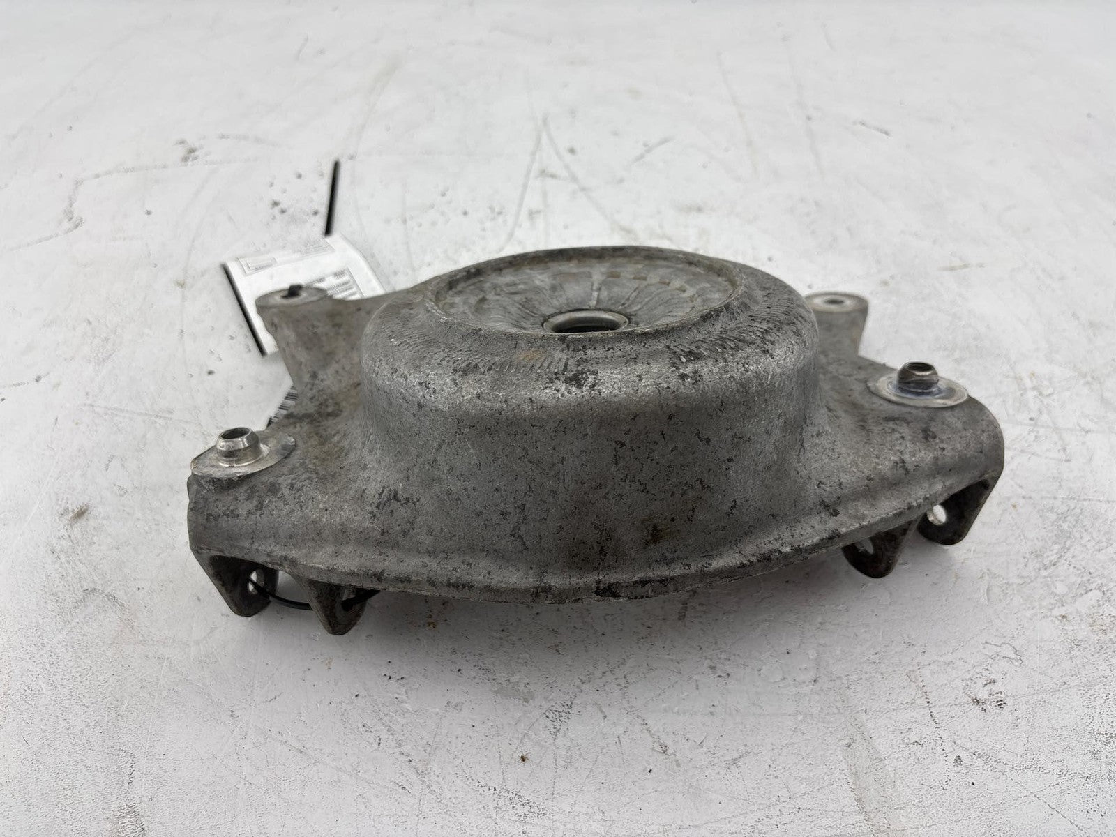 09-12 Audi A4 Front Left Upper Strut Mount Bracket Oem 8R0412383