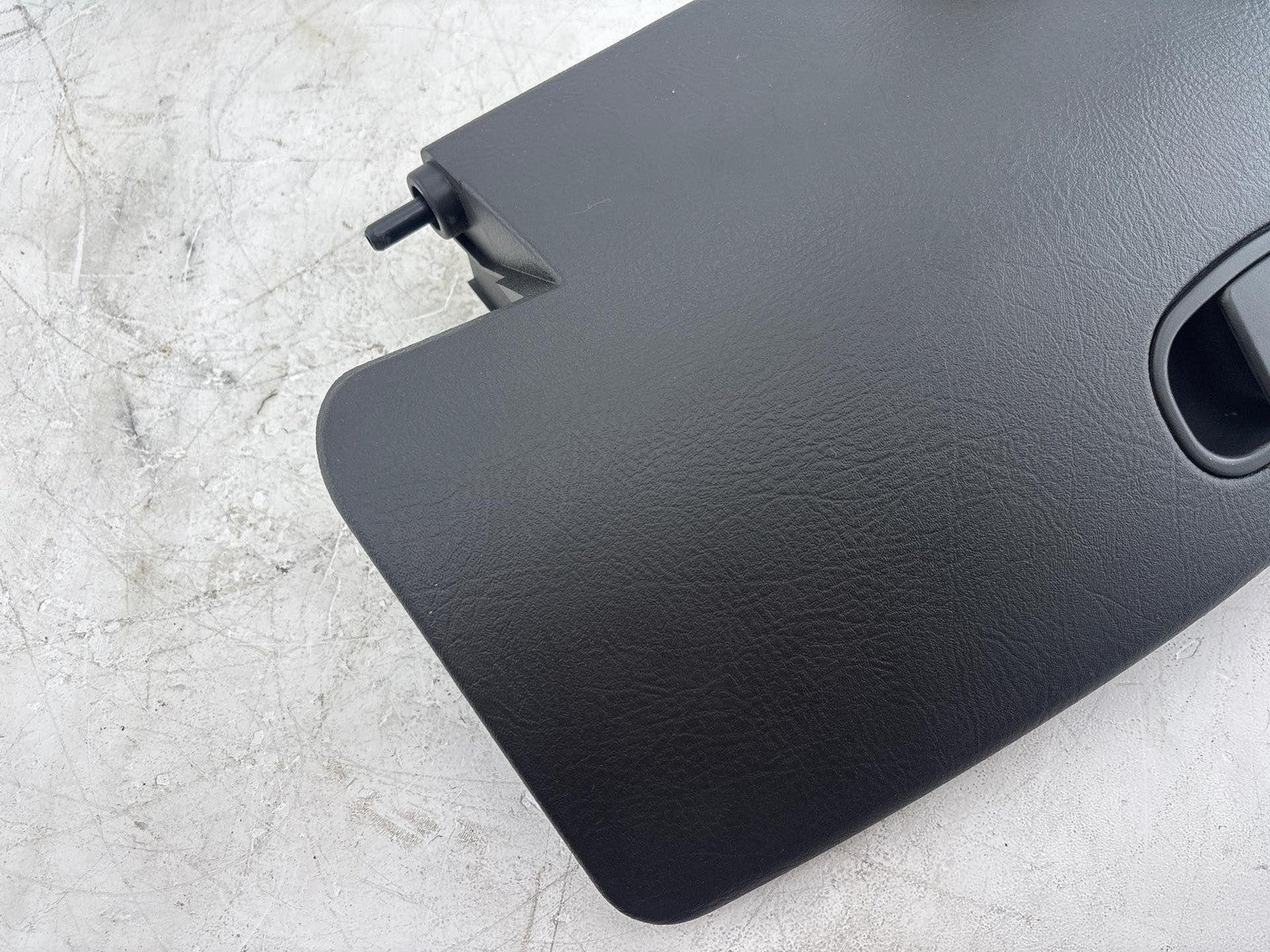 2000 - 2002 Saturn S Series Sl1 Front Glove Box Dash Storage Compartment Oem