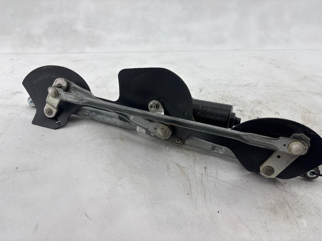 10-17 Chevrolet Equinox Windshield Wiper Linkage & Motor OEM