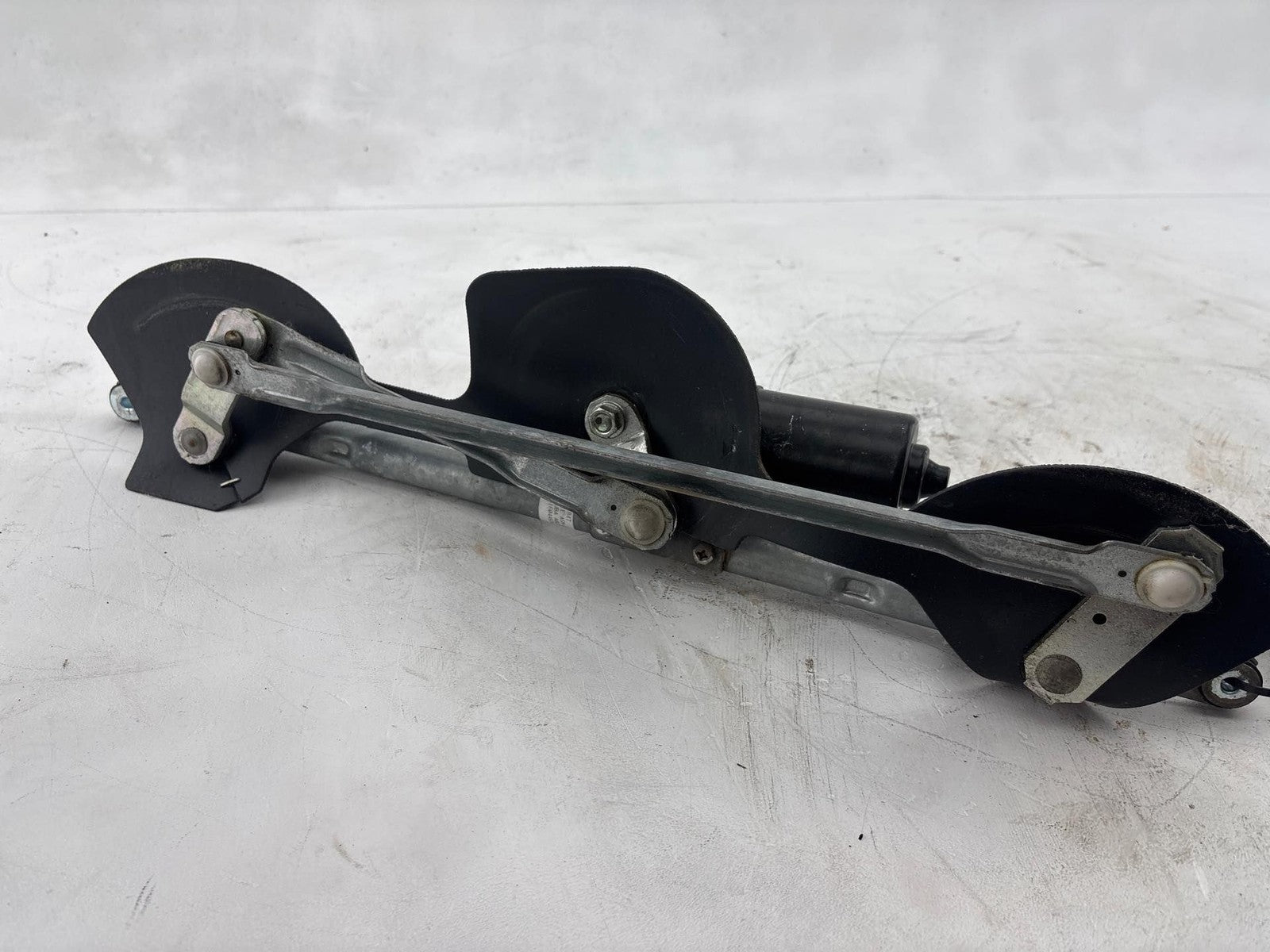 10-17 Chevrolet Equinox Windshield Wiper Linkage & Motor OEM