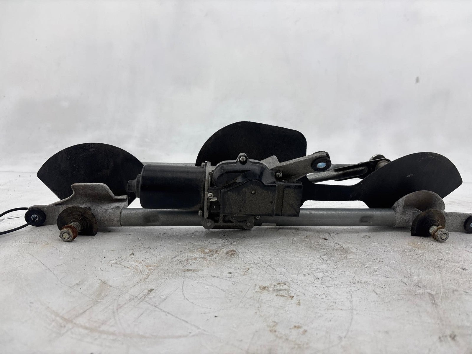 10-17 Chevrolet Equinox Windshield Wiper Linkage & Motor OEM