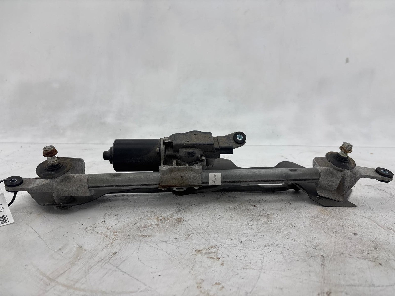 10-17 Chevrolet Equinox Windshield Wiper Linkage & Motor OEM