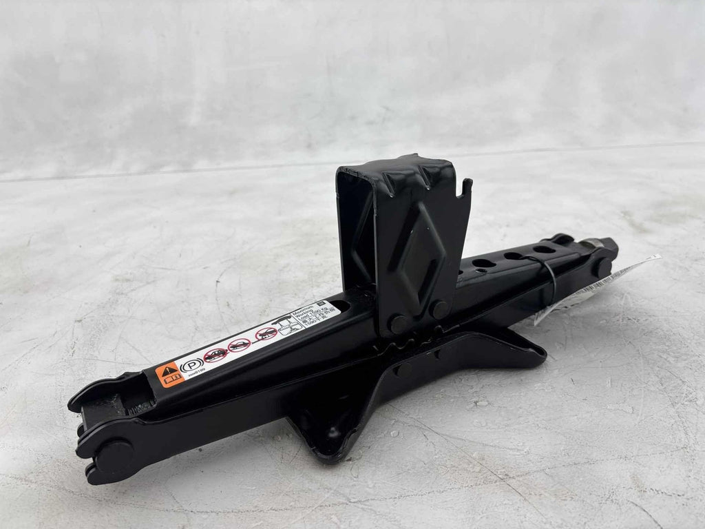17 Gmc Acadia Awd Emergency Spare Tire Jack Lift Tool