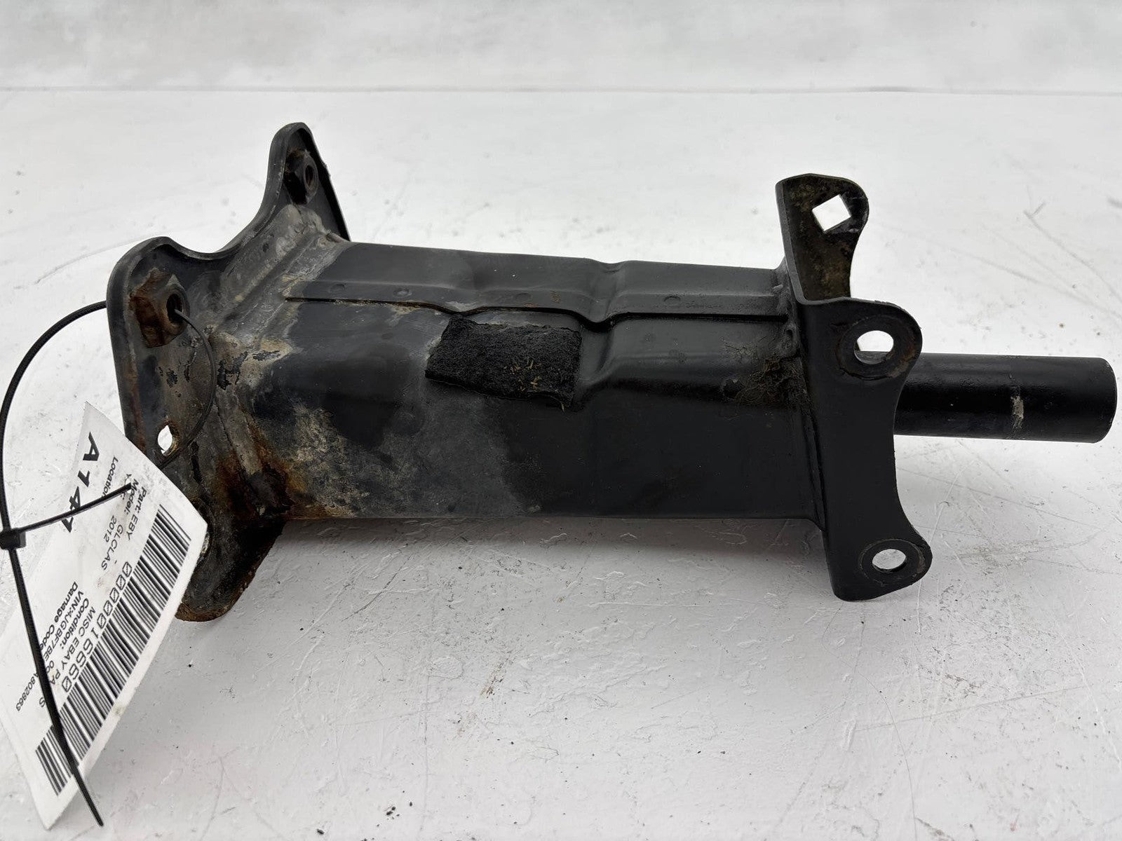 07-12 Mercedes Gl450 Front Right Side Bumper Reinforcement Bracket Oem