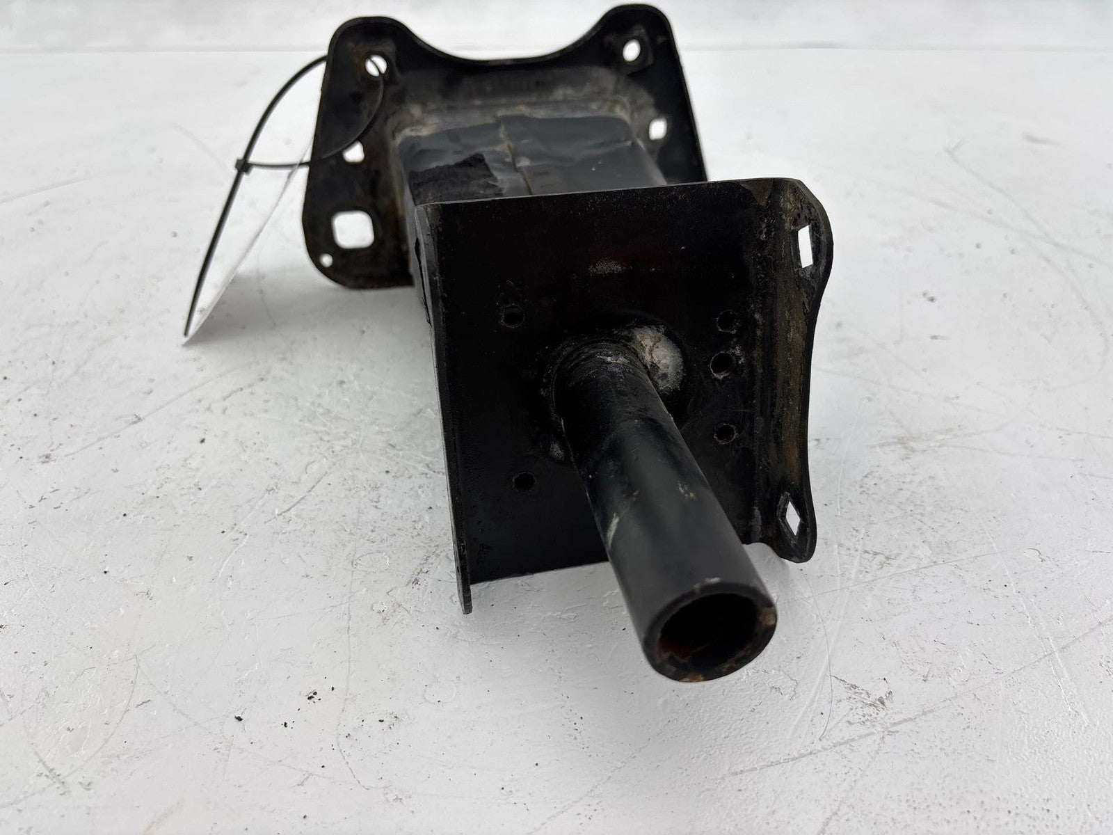 07-12 Mercedes Gl450 Front Right Side Bumper Reinforcement Bracket Oem