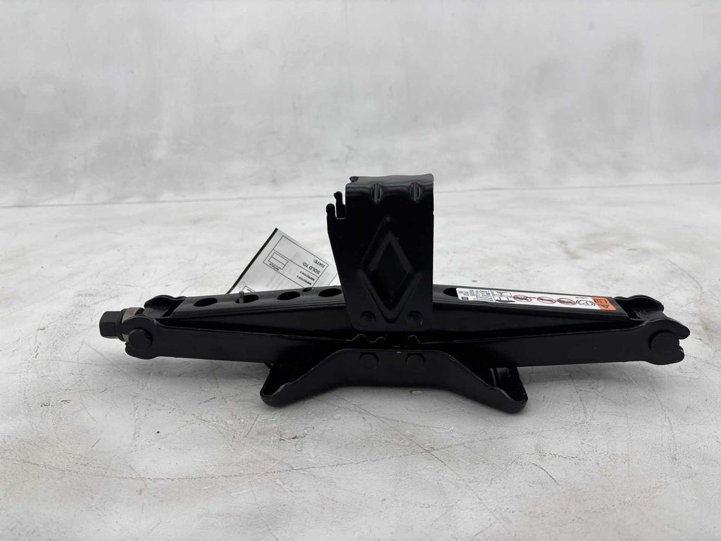 17 Gmc Acadia Awd Emergency Spare Tire Jack Lift Tool