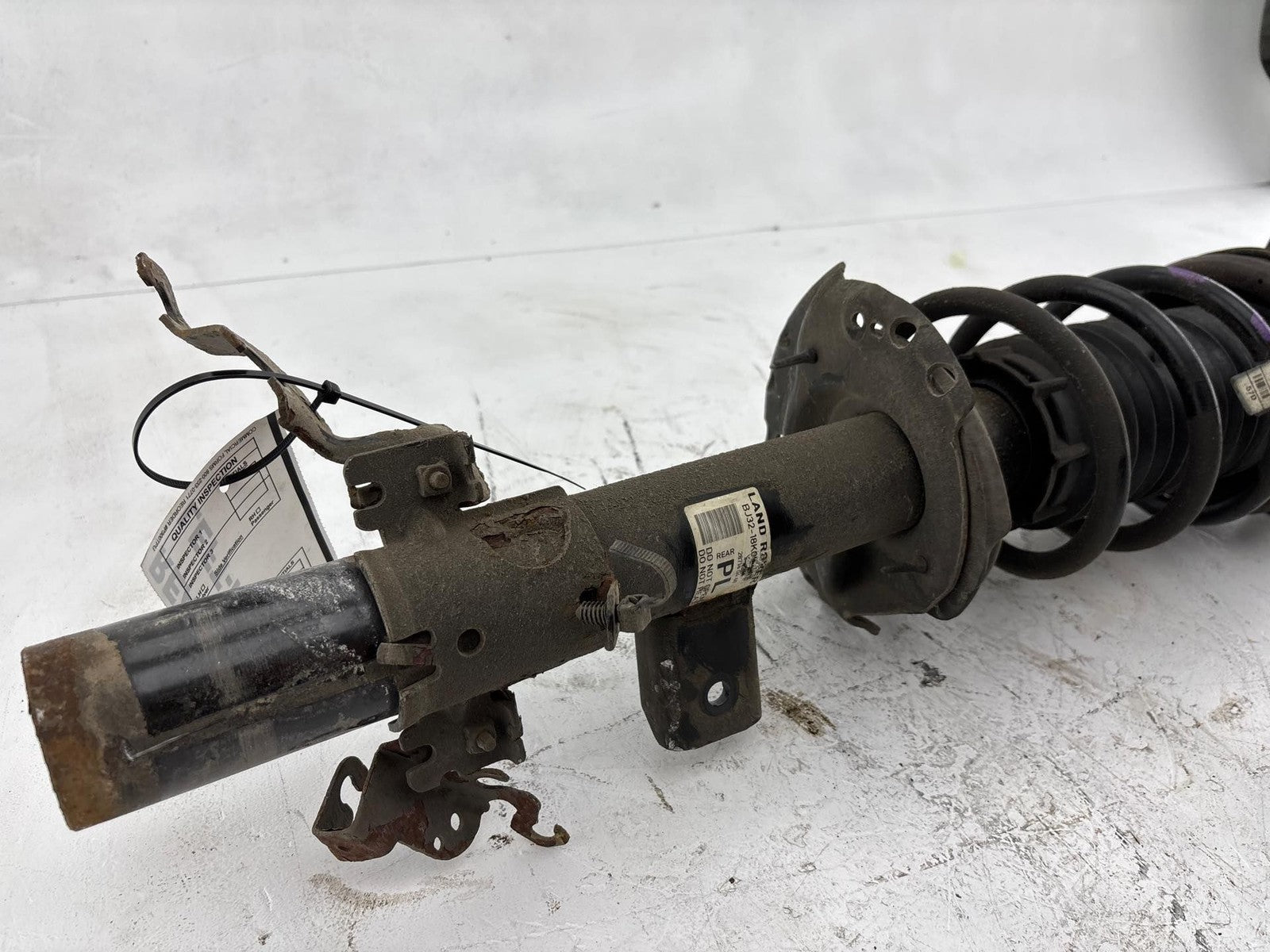 12-19 LAND ROVER RANGE ROVER EVOQUE REAR LEFT SIDE SHOCK STRUT ABSORBER OEM