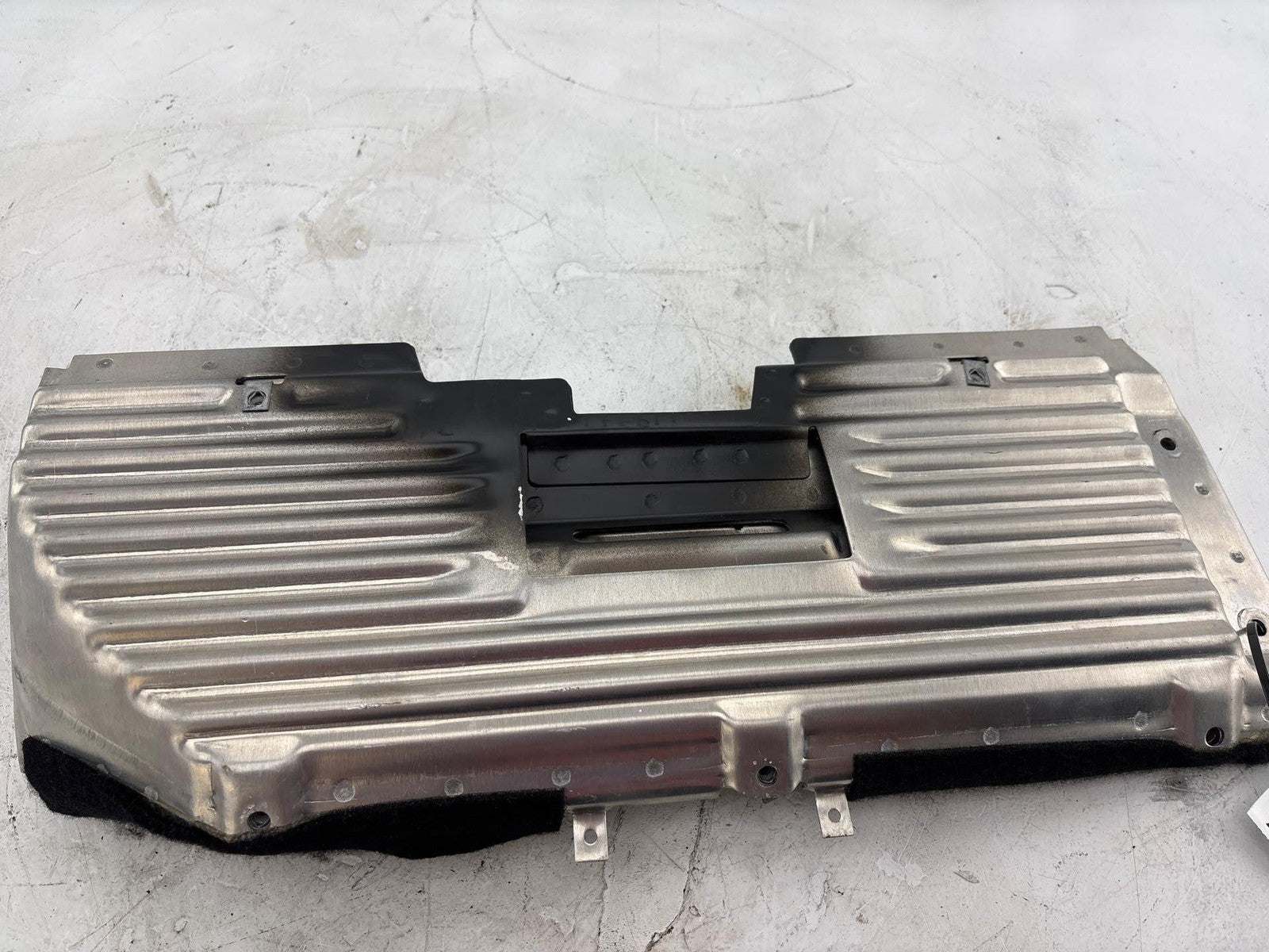 1990-1991 Chevrolet Corvette Lower Aluminum Knee Bolster Hush Kick Panel Oem