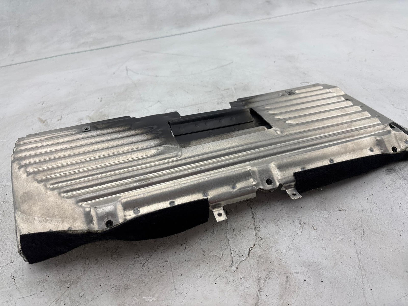 1990-1991 Chevrolet Corvette Lower Aluminum Knee Bolster Hush Kick Panel Oem