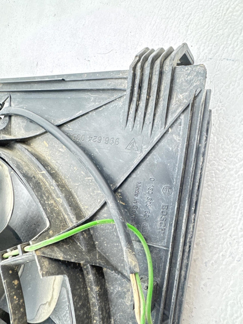 1997 - 2004 Porsche Boxster Radiator Right Cooling Fan Shroud Assembly OEM