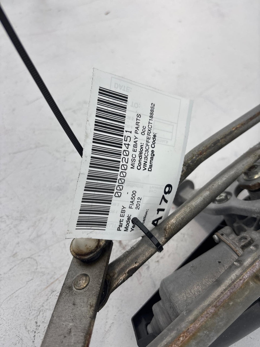 12-17 Fiat 500 A/C Windshield Wiper Linkage & Motor Oem