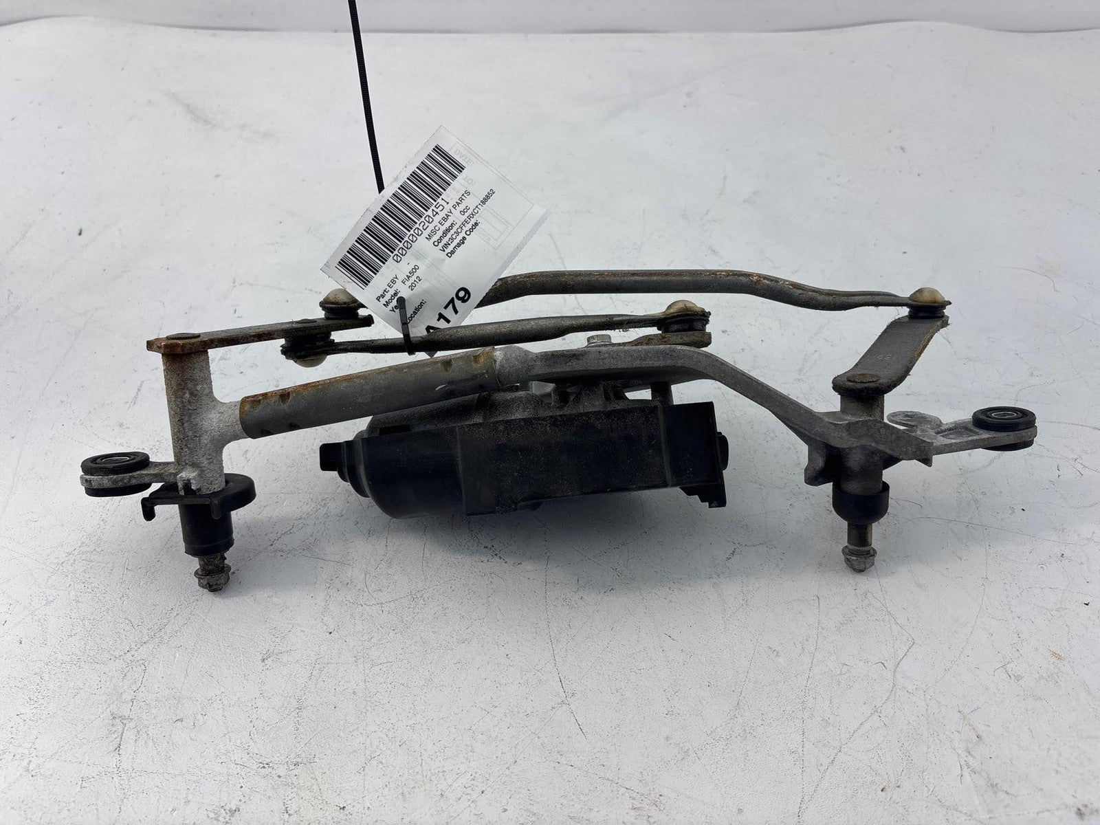 12-17 Fiat 500 A/C Windshield Wiper Linkage & Motor Oem
