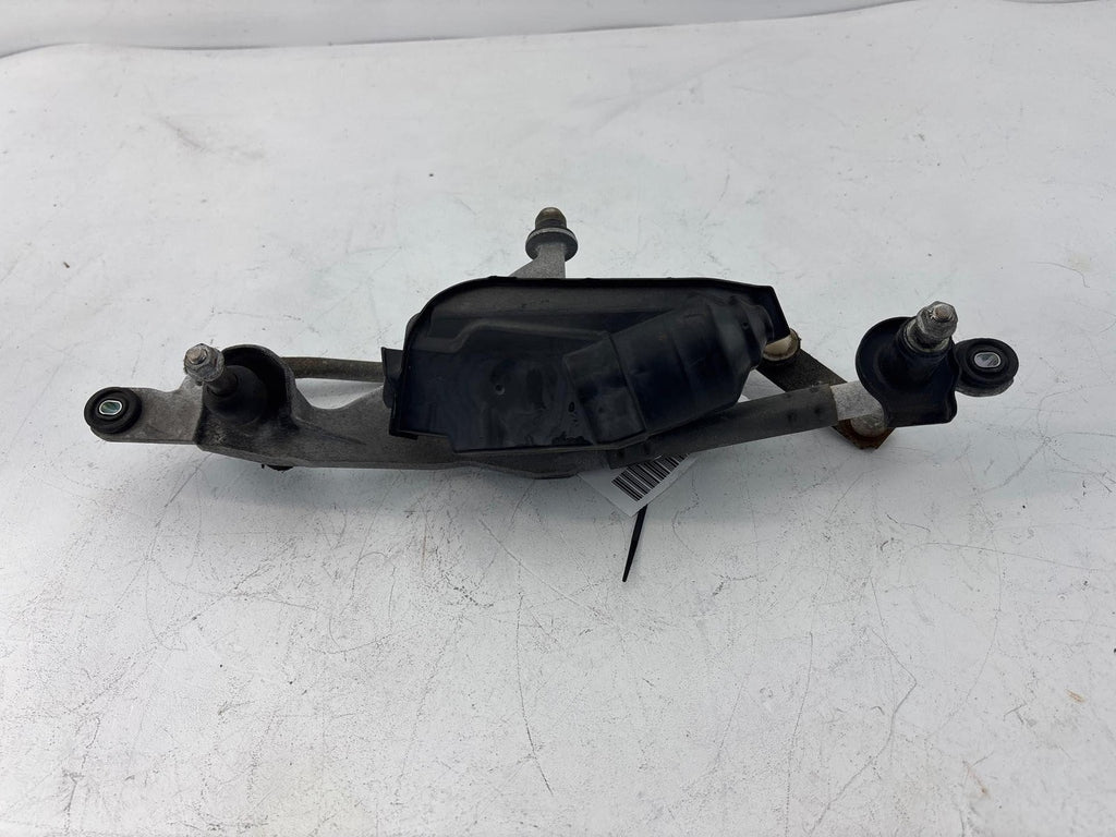 12-17 Fiat 500 A/C Windshield Wiper Linkage & Motor Oem