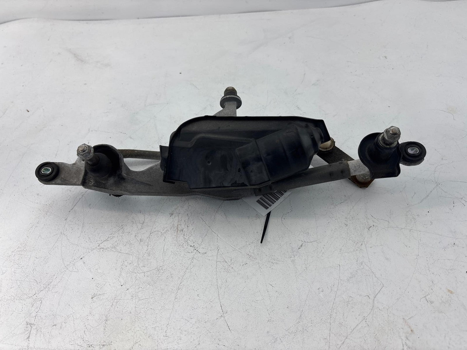 12-17 Fiat 500 A/C Windshield Wiper Linkage & Motor Oem