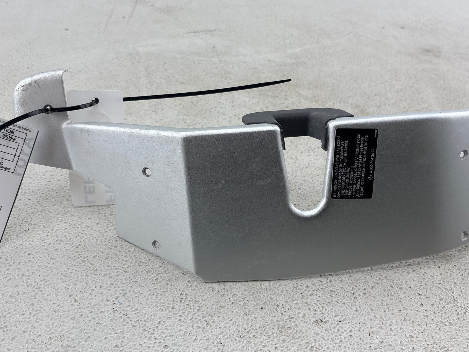 03-12 Mercedes R230 Sl600 Left Driver Side Door Panel Edge Trim Oem