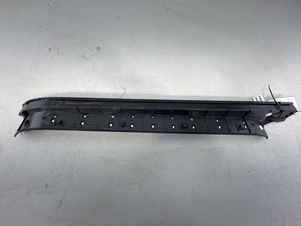 03-08 Mercedes Sl600 R230 Front Right Side Door Sill Scuff Trim Plate Oem