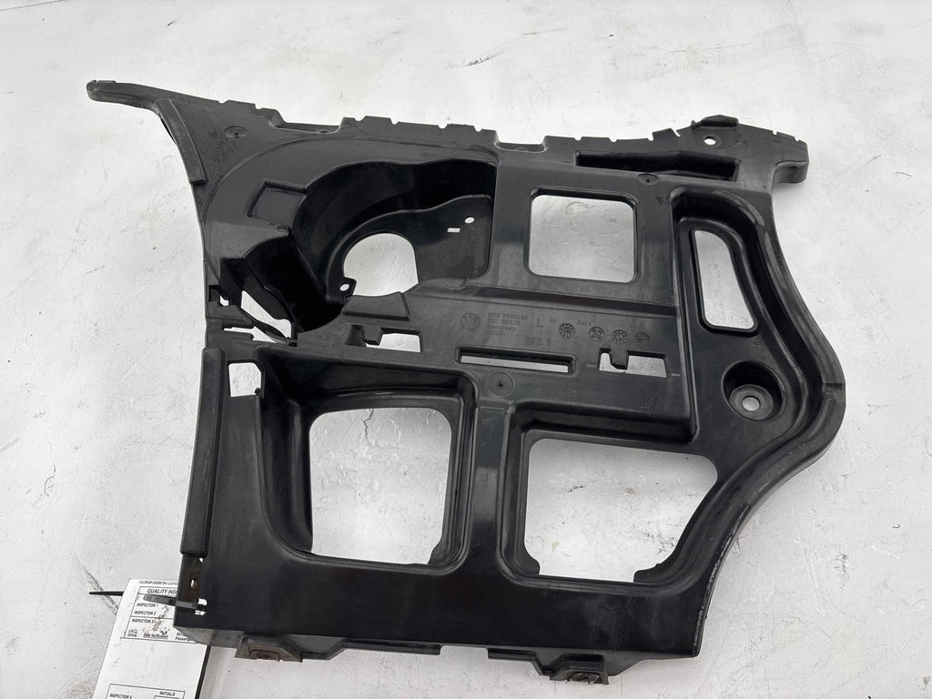 09-11 Bmw 328 335 E90 Rear Left Bumper Cover Support Mount Bracket Oem