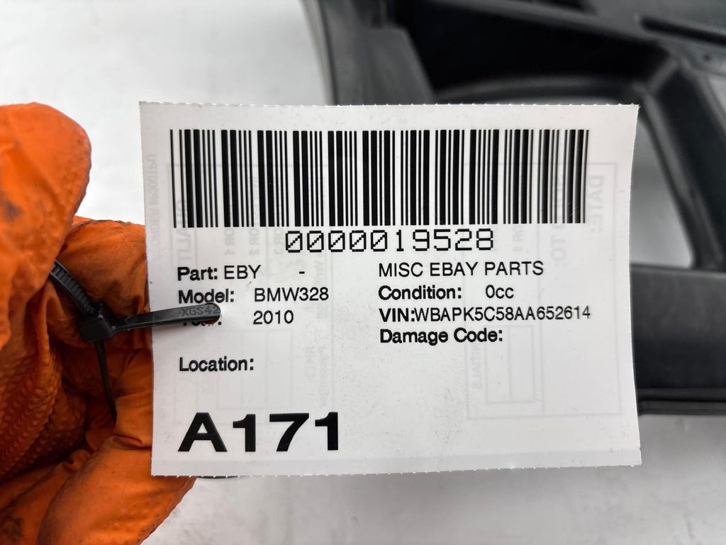 09-11 Bmw 328 335 E90 Rear Left Bumper Cover Support Mount Bracket Oem