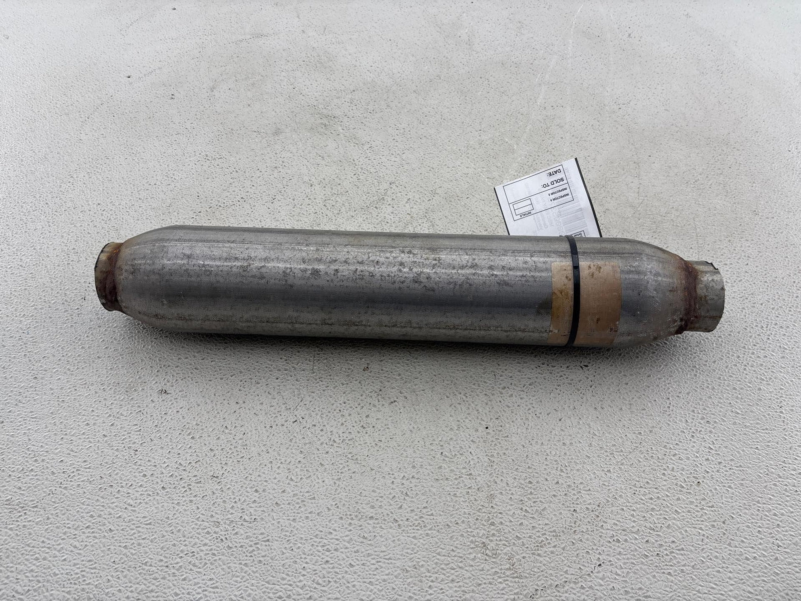 1997-2000 Buick Regal 3.8L Center Exhaust Resonator Oem