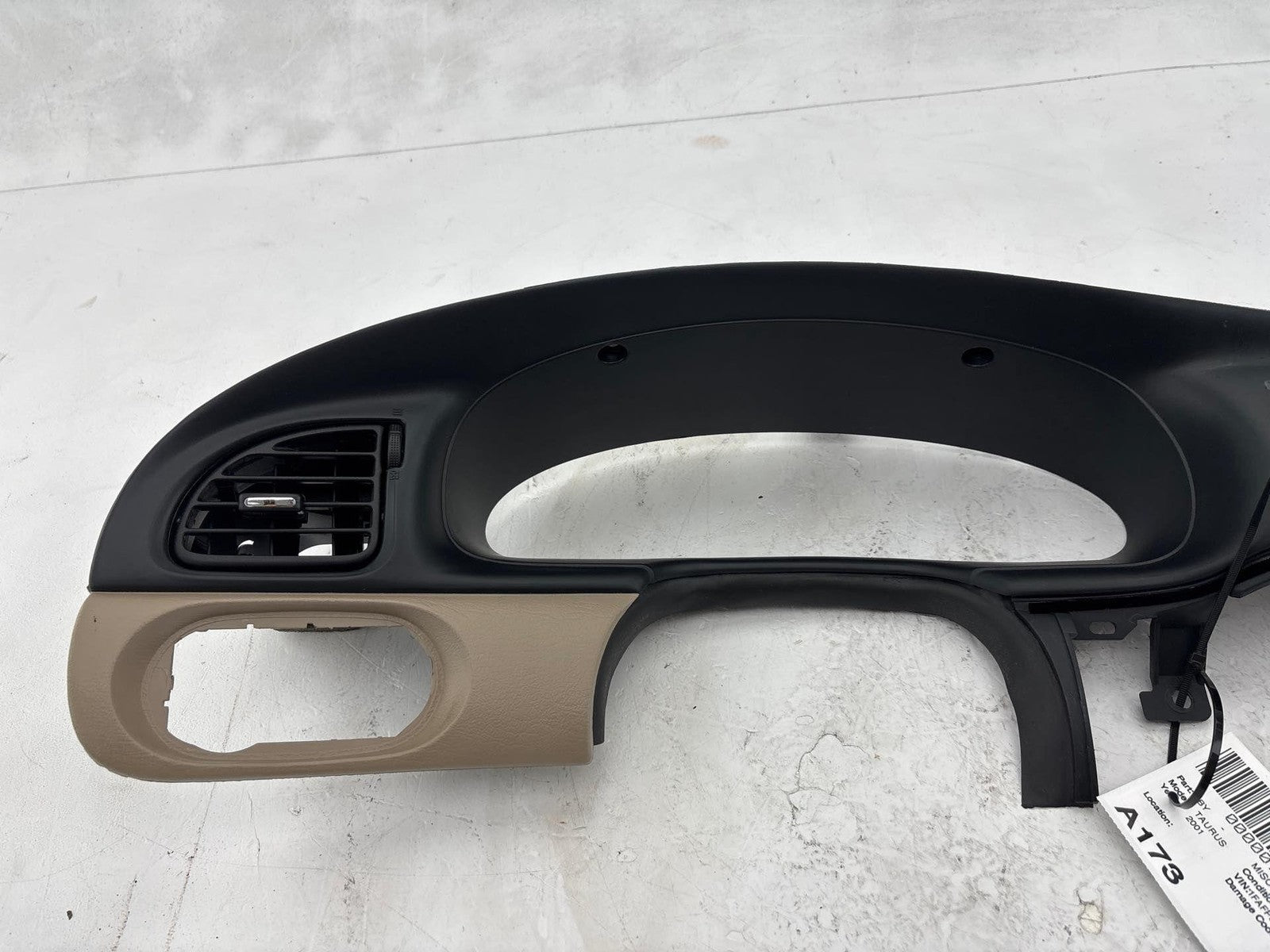 2000-2002 Ford Taurus Instrument Cluster Speedometer Bezel Trim Cover Oem