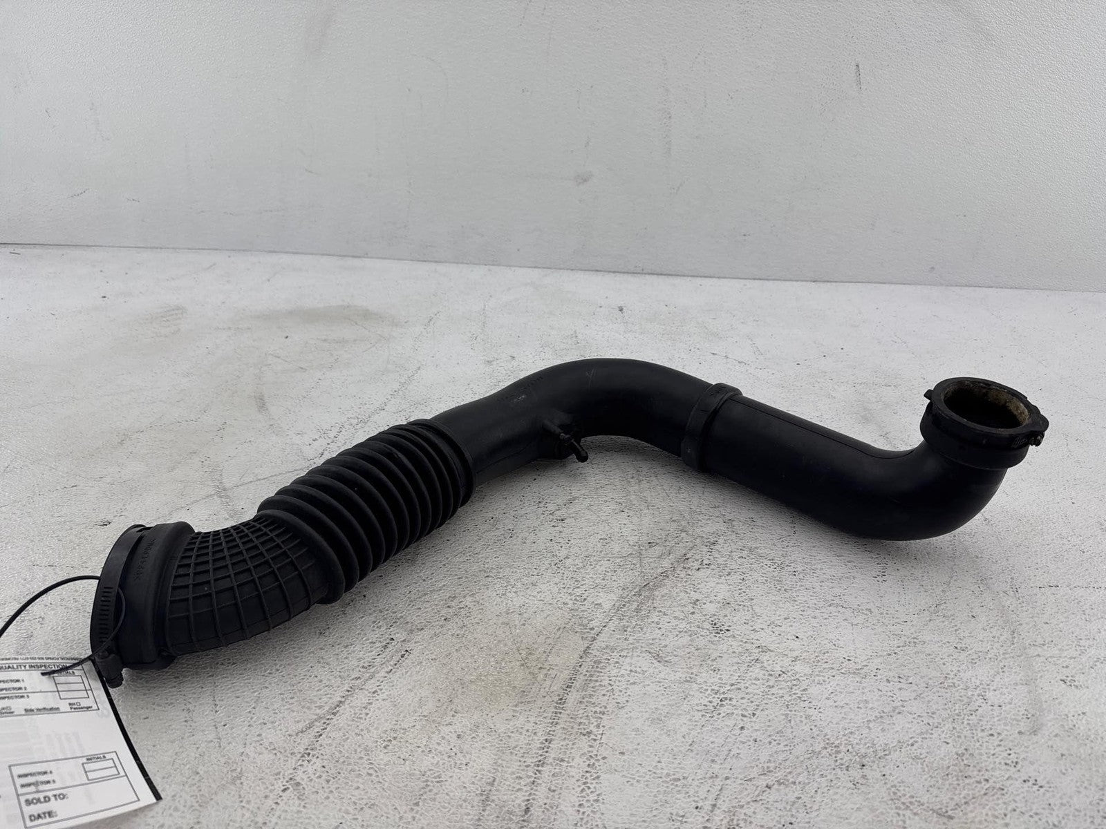 2000-2001 Saturn S Series Air Intake Tube Resonator Duct Hose Pipe Oem