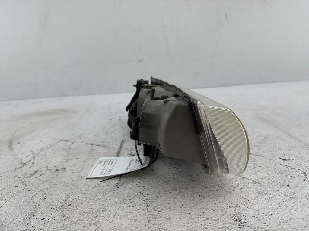 00-02 Saturn S Sw2 Front Driver Side Headlight Assembly