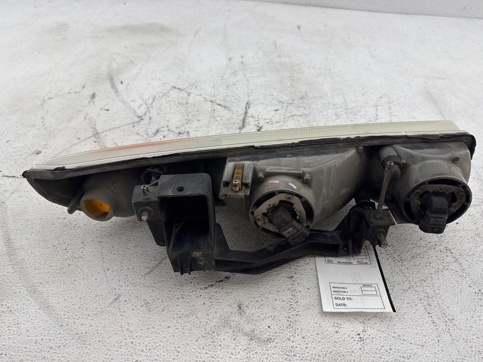 00-02 Saturn S Sw2 Front Driver Side Headlight Assembly