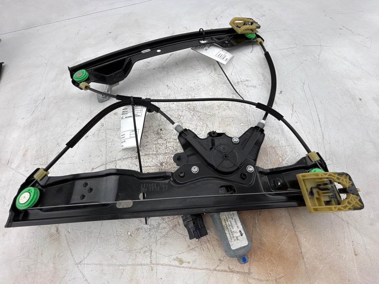 12-18 Focus W/O Anti-Pinch Electric Front Right Window Regulator