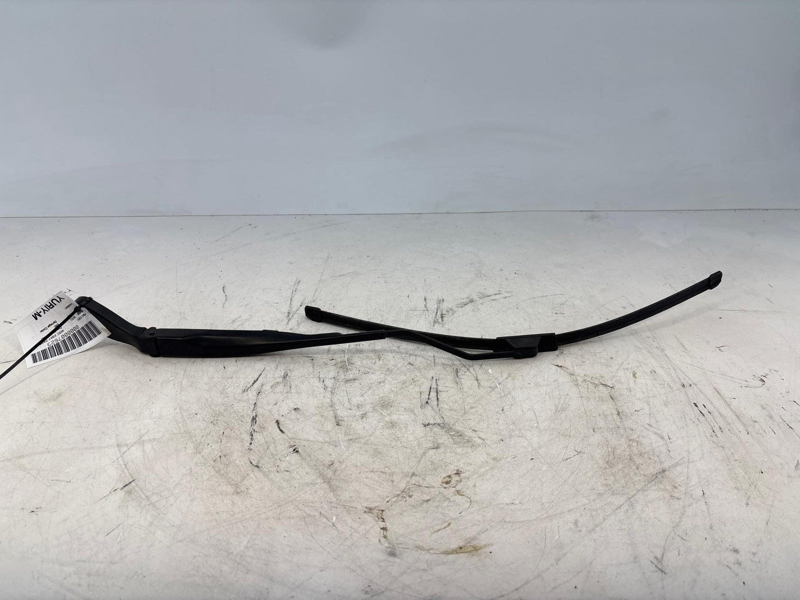 19-24 Dodge Ram 1500 Windshield Wiper Arm Left Side Oem 68338925Ab