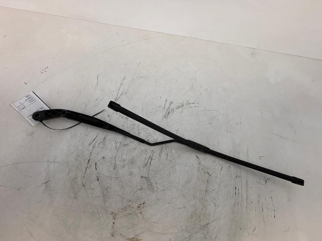 19-24 Dodge Ram 1500 Windshield Wiper Arm Left Side Oem 68338925Ab