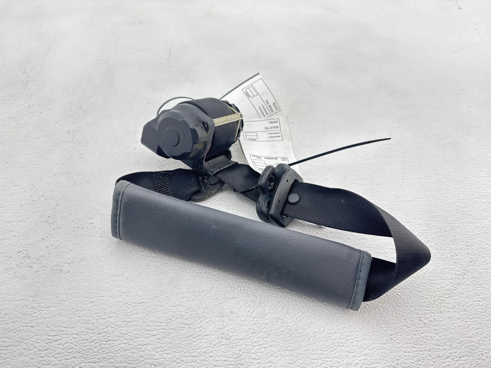 2000 - 2001 Porsche Boxster Front Right Seat Belt Retractor OEM