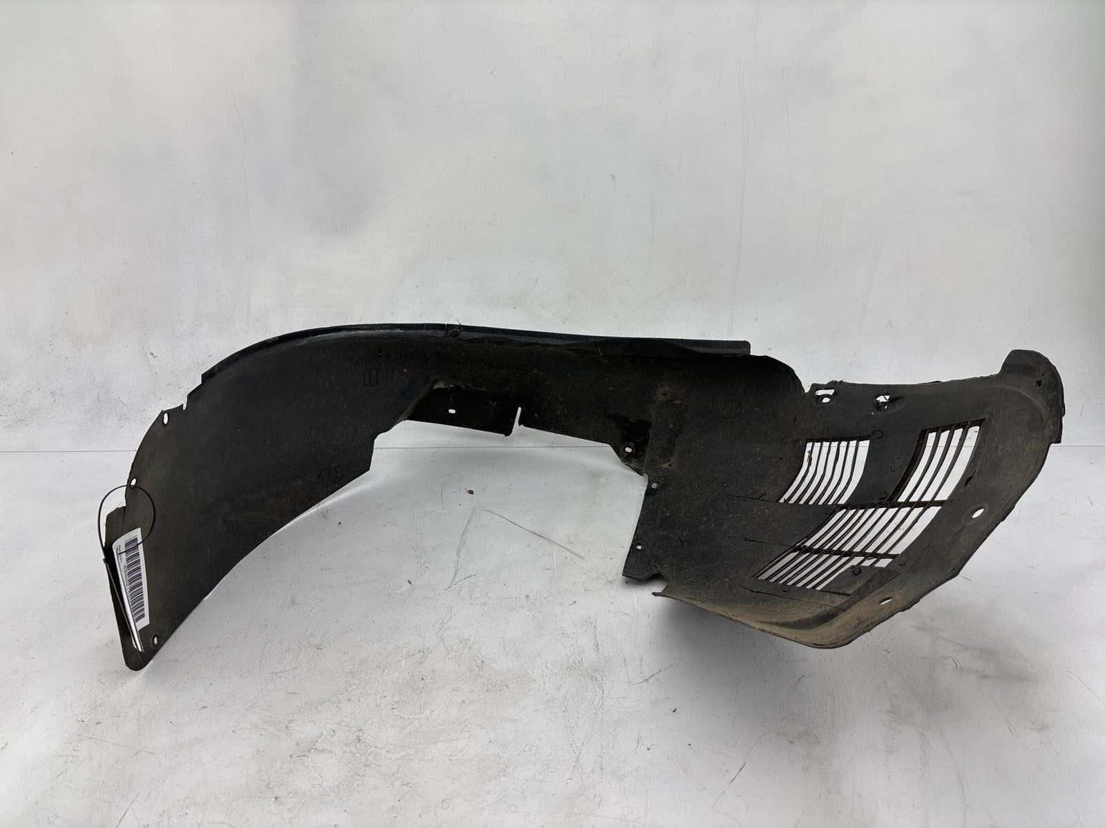2000-2002 Audi S4 Front Right Inner Fender Liner Oem 8D0-821-172-G