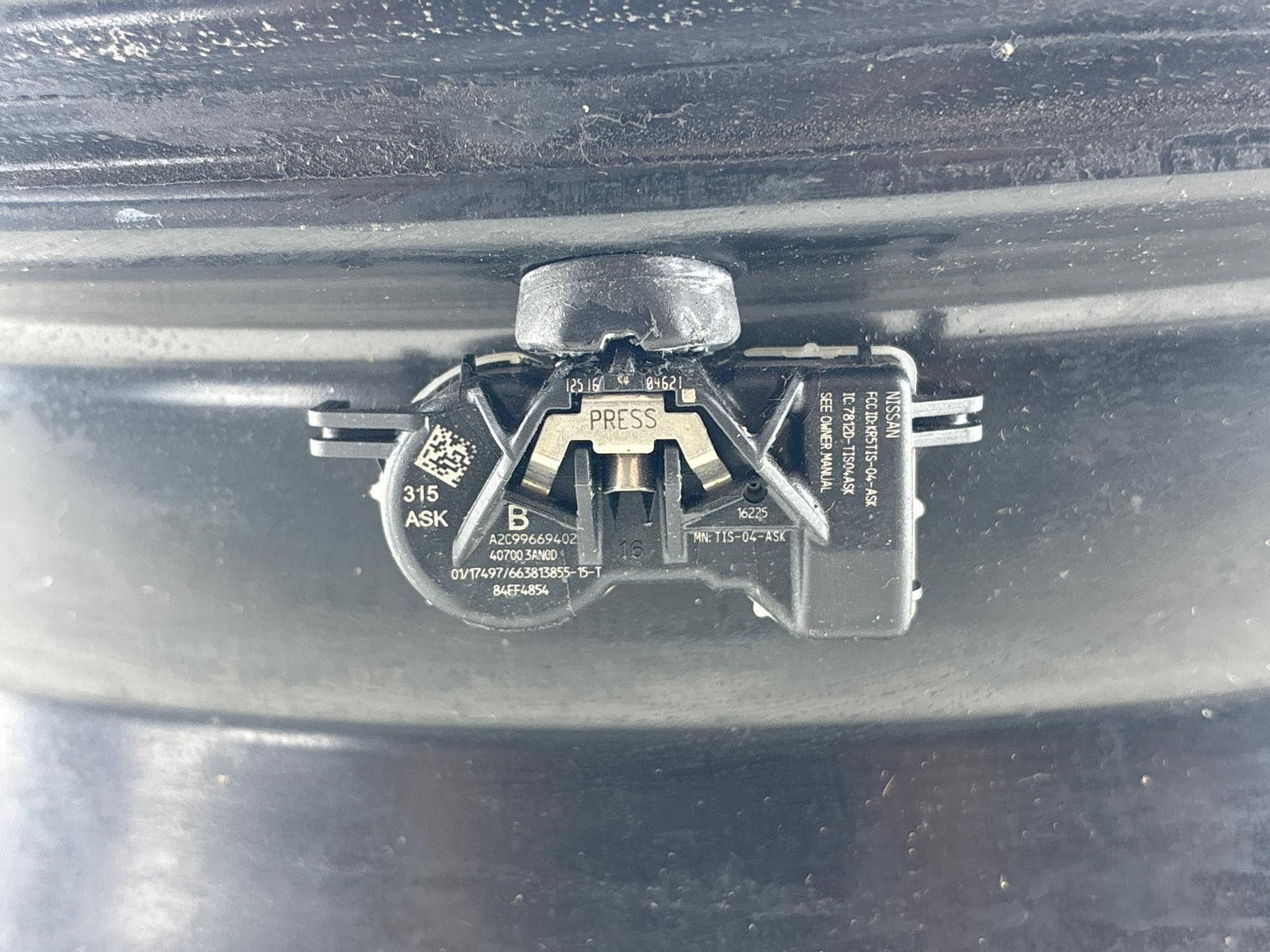 16-19 Nissan Sentra Steel Wheel Rim 16''X6.5 Tire Pressure Sensor OEM