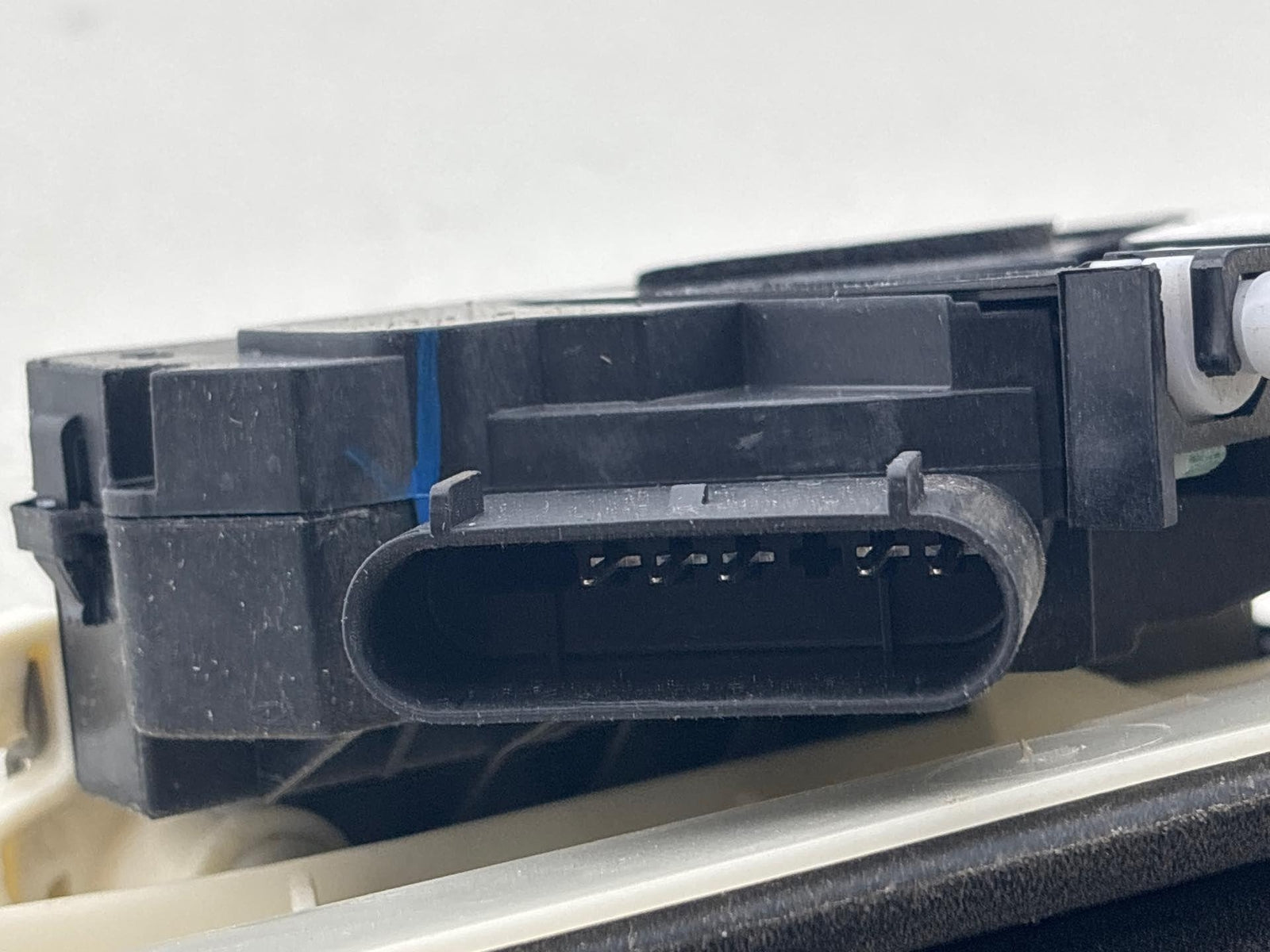 12-18 Ford Focus Lh Door Latch Actuator W/ Handle Used Oem (F1Ea-F26413-Aa)