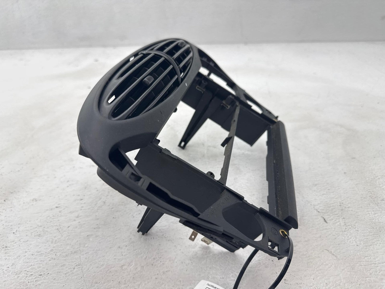 19997 - 2002 Porsche Boxster 986 Center Dash Trim Bezel Air Vent Grille OEM