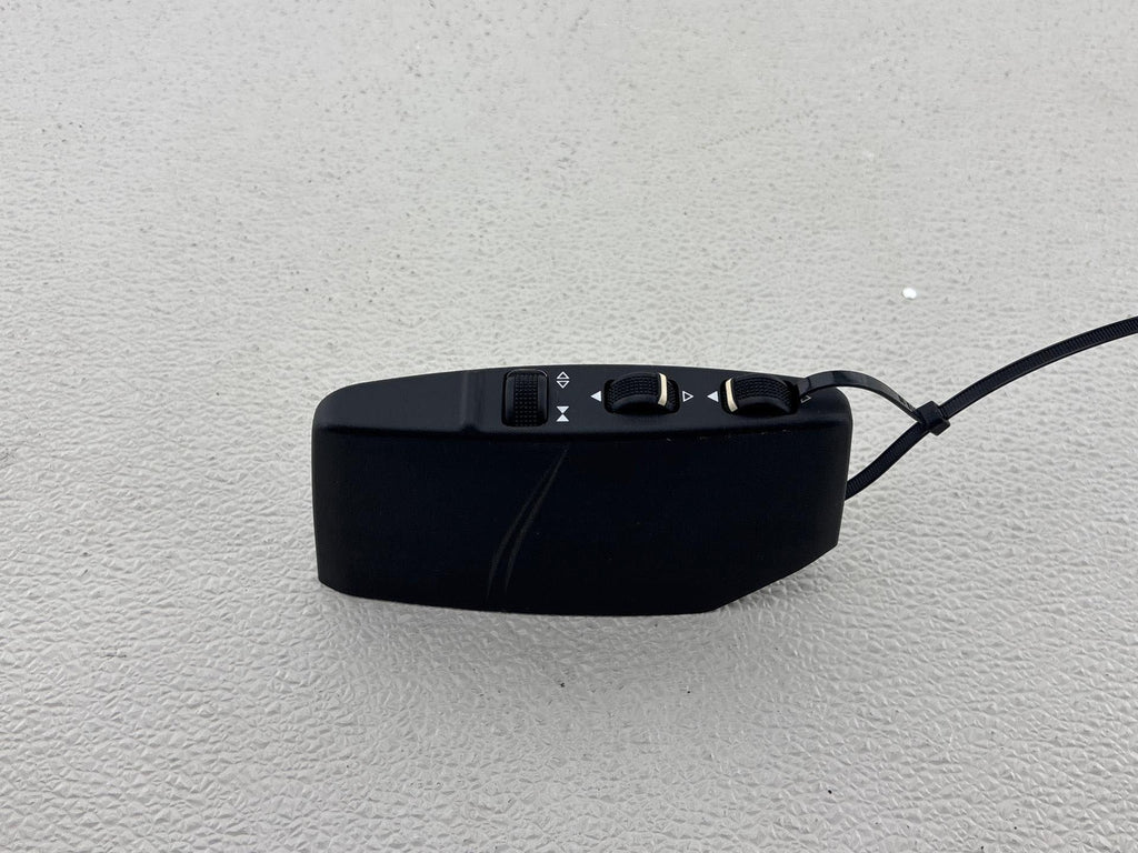 10-17 Mercedes W207 E350 E400 E550 Left Seat Switch Control Valve