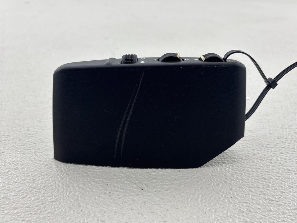 10-17 Mercedes W207 E350 E400 E550 Left Seat Switch Control Valve