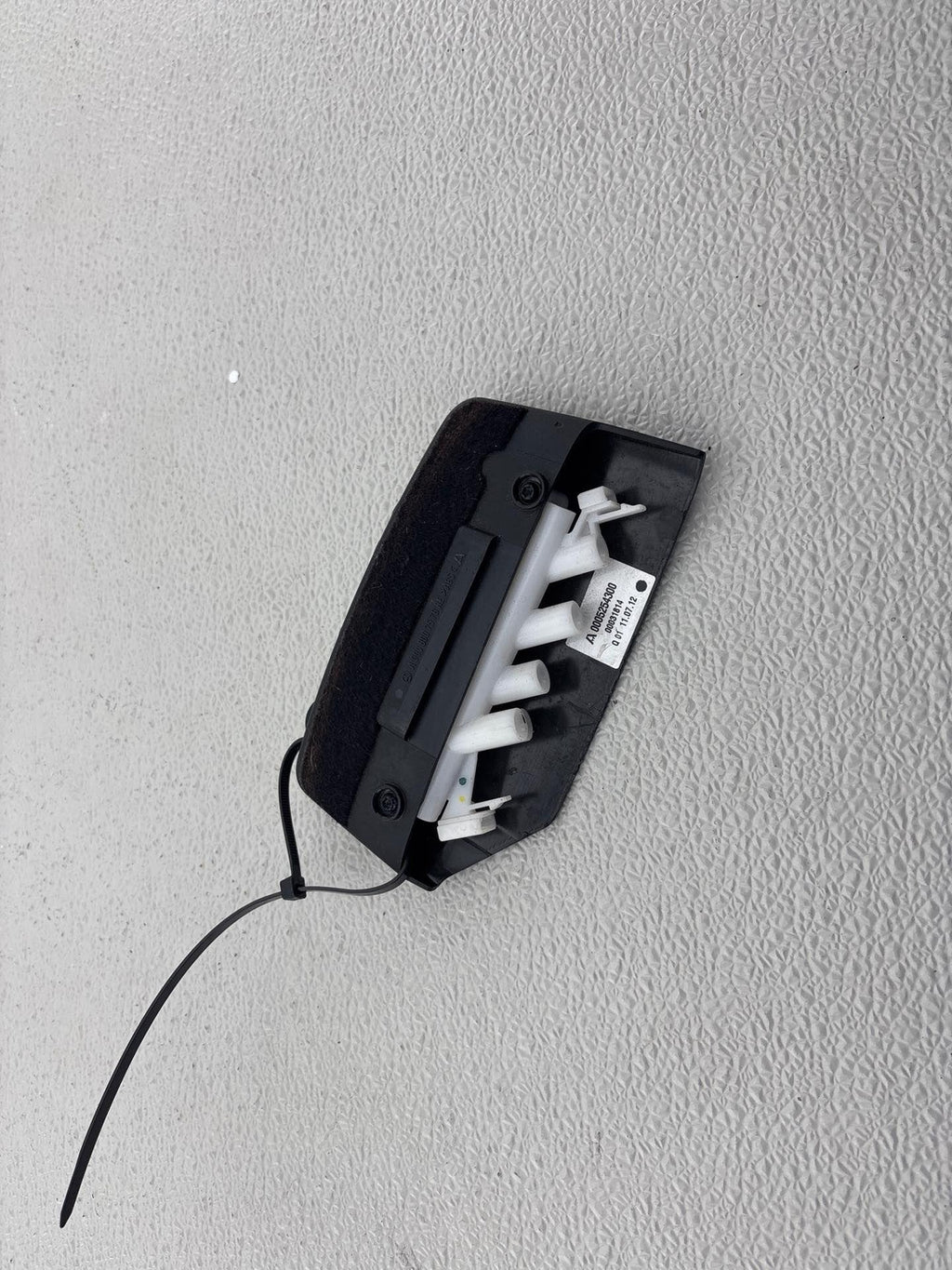 10-17 Mercedes W207 E350 E400 E550 Left Seat Switch Control Valve