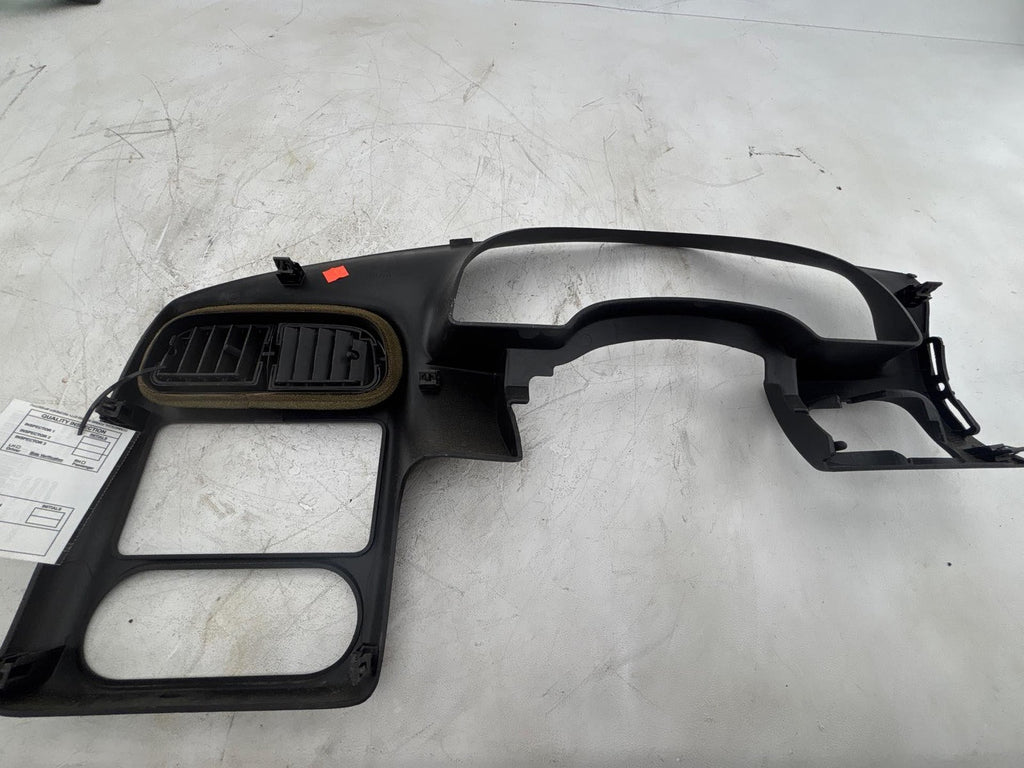 00-02 Saturn Sw2 Instrument Cluster Speedometer Bezel Trim Cover Oem