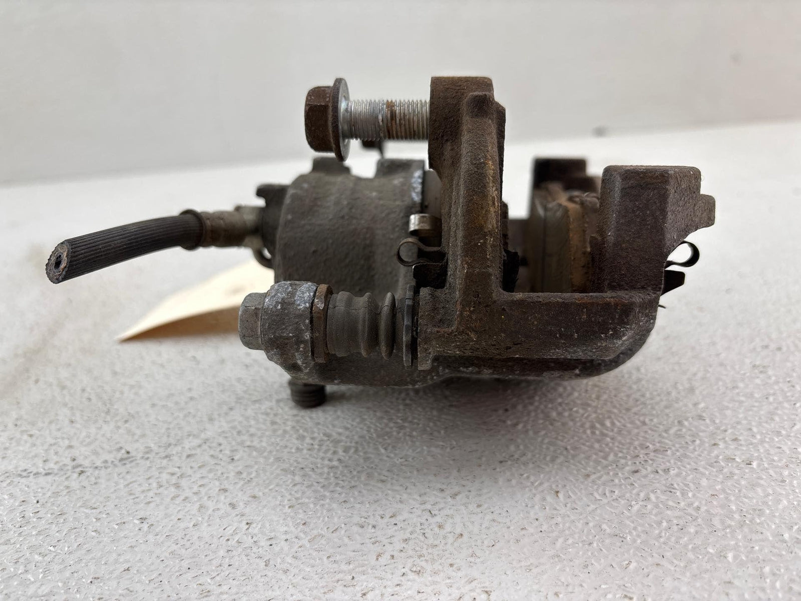 13-19 Nissan Versa Front Brake Caliper Assembly Left Driver Side Oem 410111Hl0A