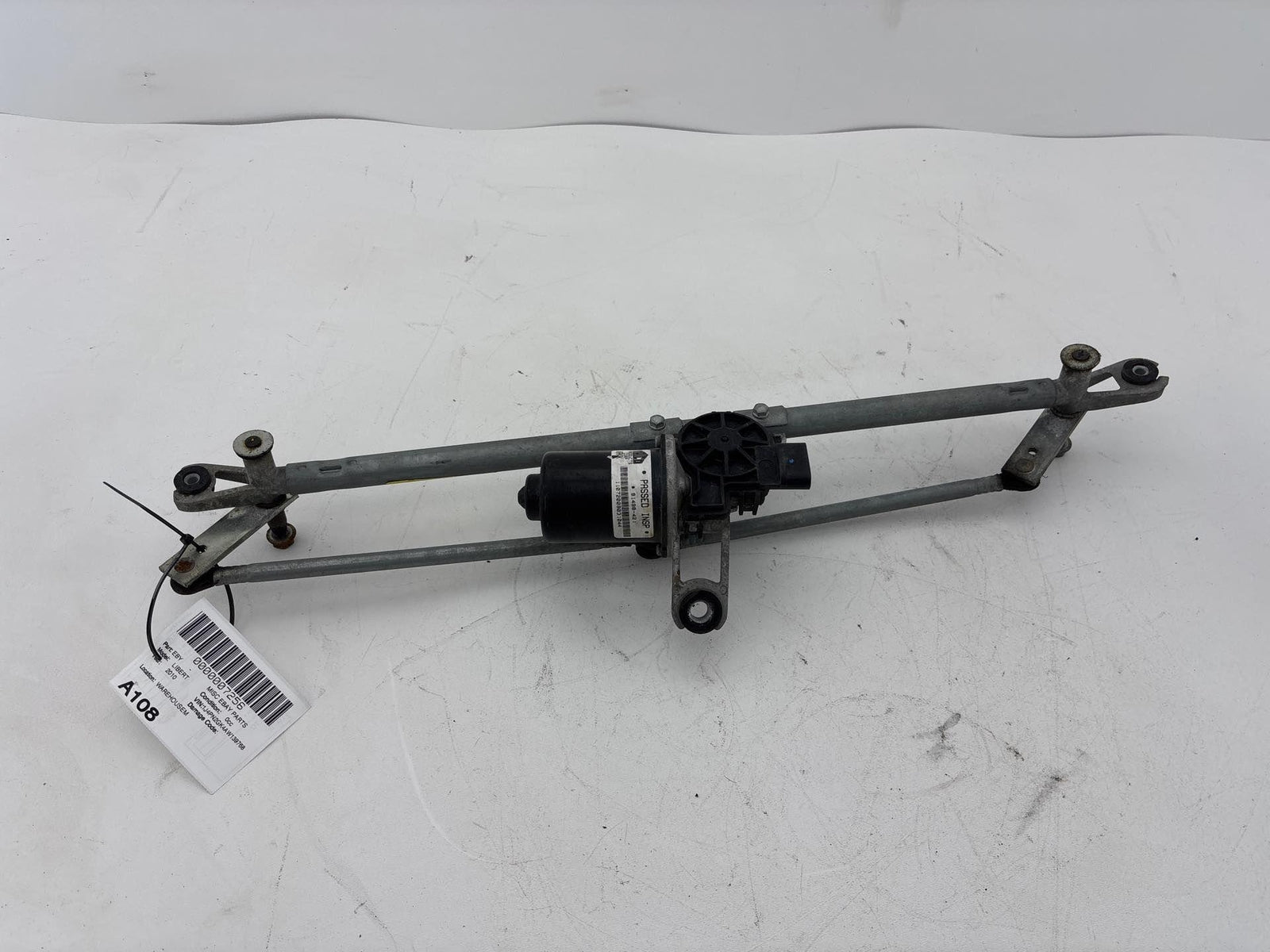 08-12 Jeep Liberty Front Windshield Wiper Motor w/Linkage Assembly 55157273AJ