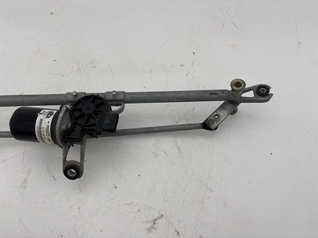 08-12 Jeep Liberty Front Windshield Wiper Motor w/Linkage Assembly 55157273AJ