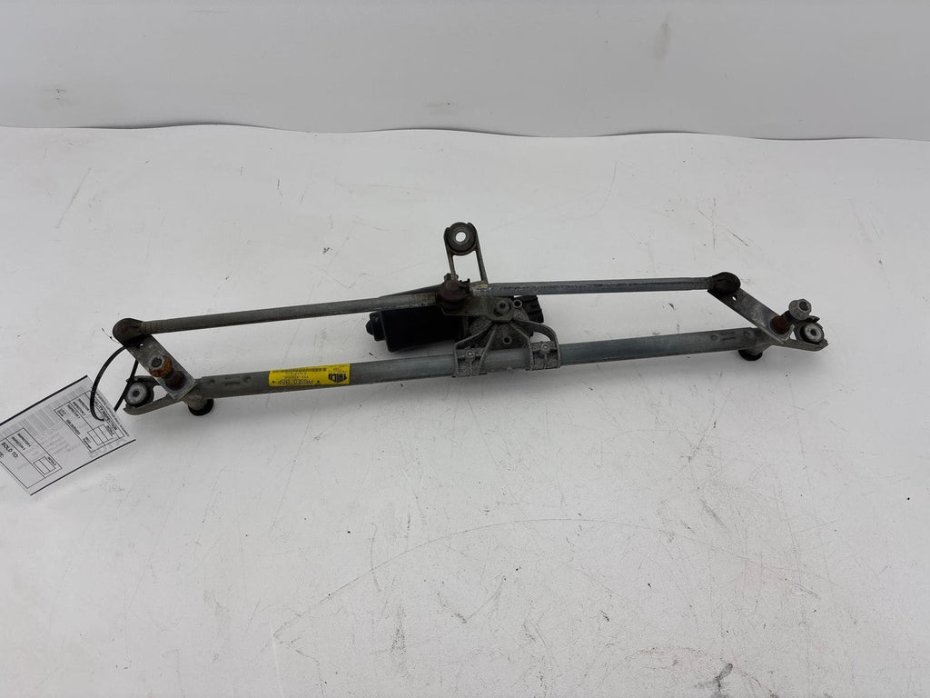 08-12 Jeep Liberty Front Windshield Wiper Motor w/Linkage Assembly 55157273AJ