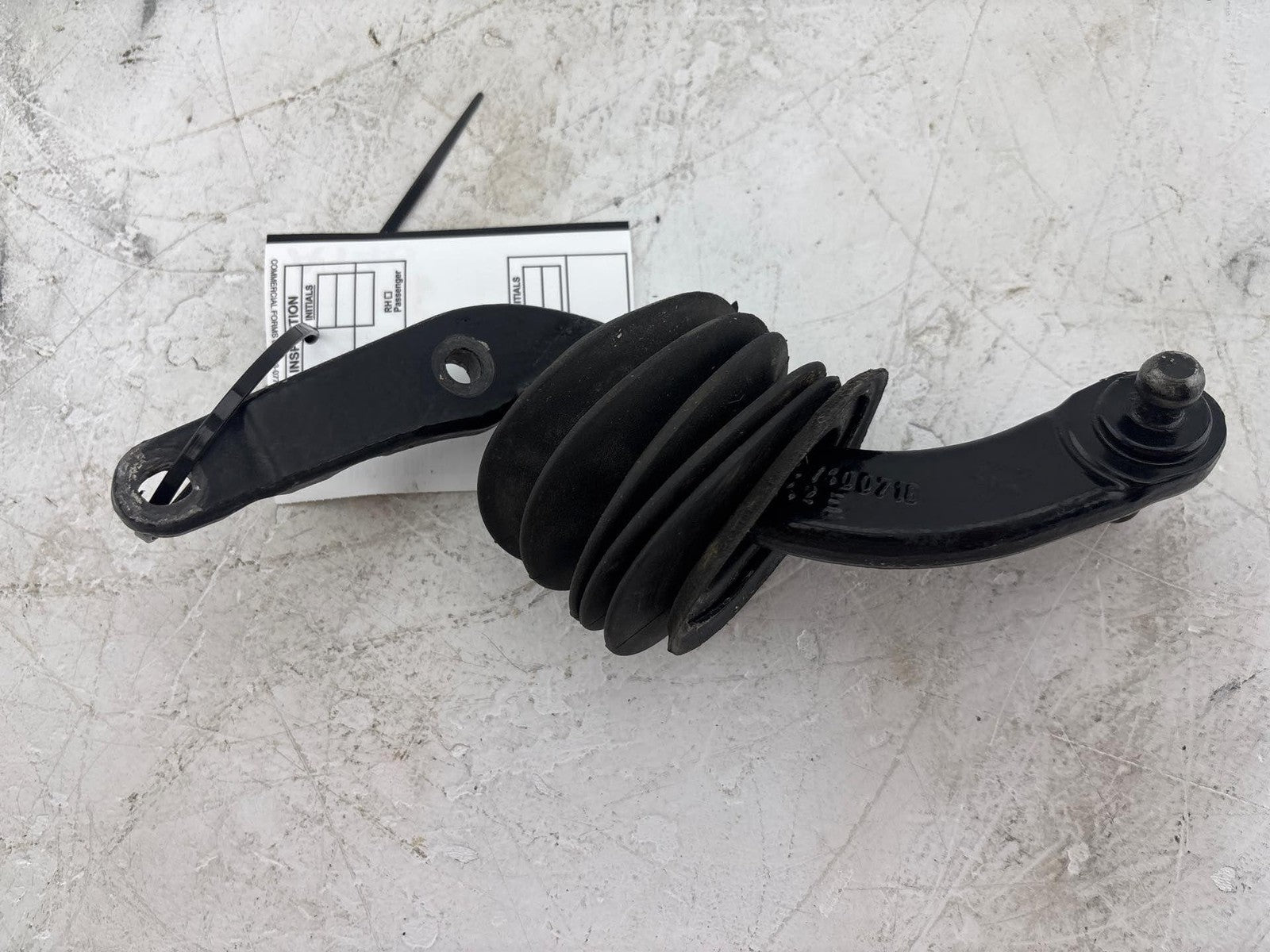 07-12 Mercedes Gl450 Trunk Hatch Hinge Bracket A1647400718