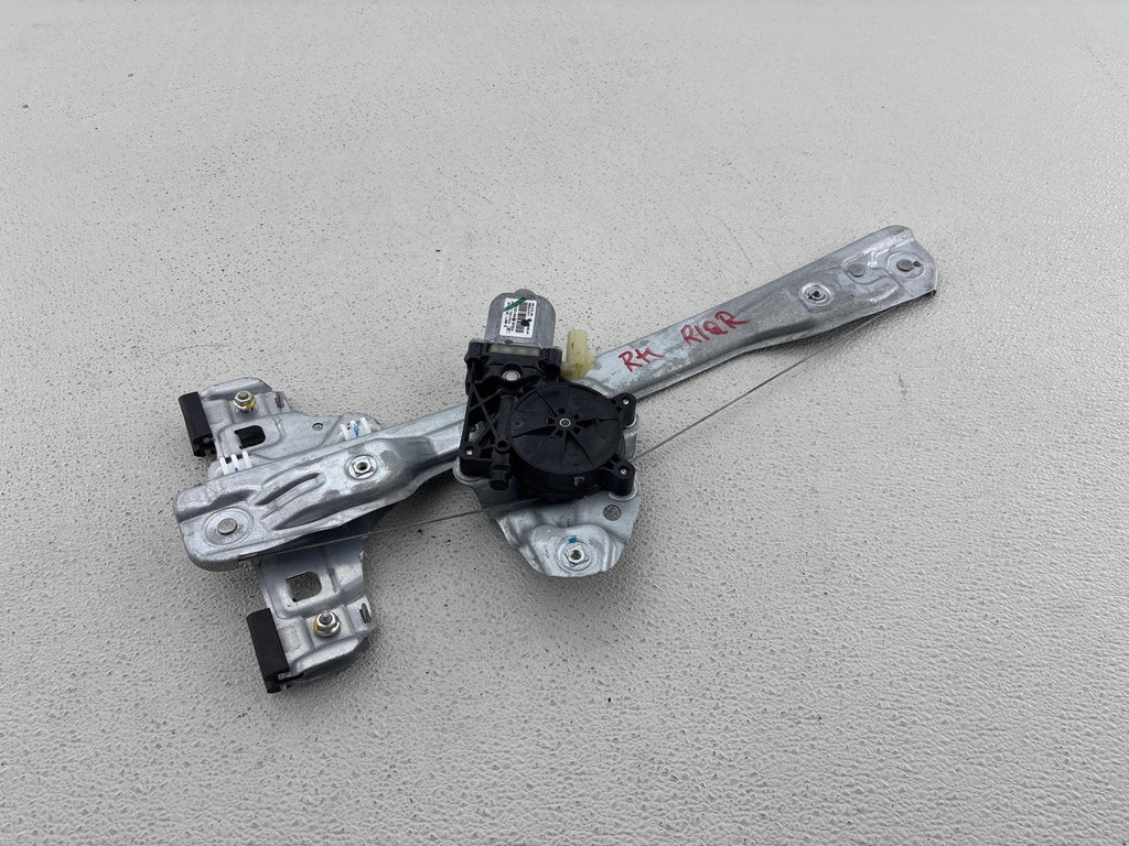 13-18 Cadillac Ats Rear Right Door Window Regulator & Motor Oem