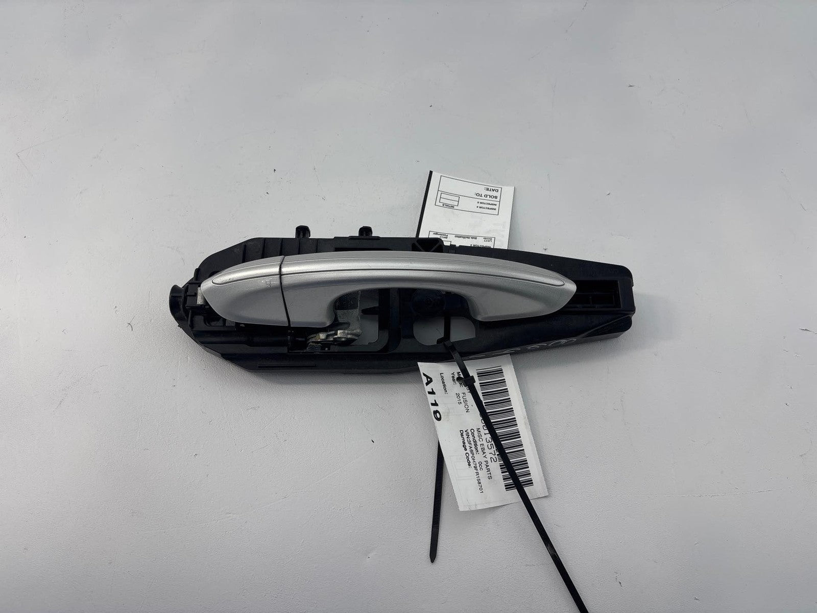 13-20 Ford Fusion Outside Door Handle Left